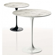 Mesa de Apoio Saarinen 